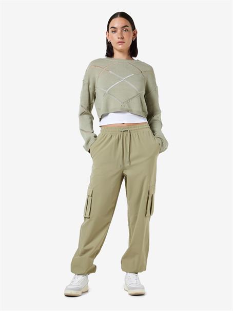 NMKIRBY HW CARGO PANTS WVN NOOS grün2