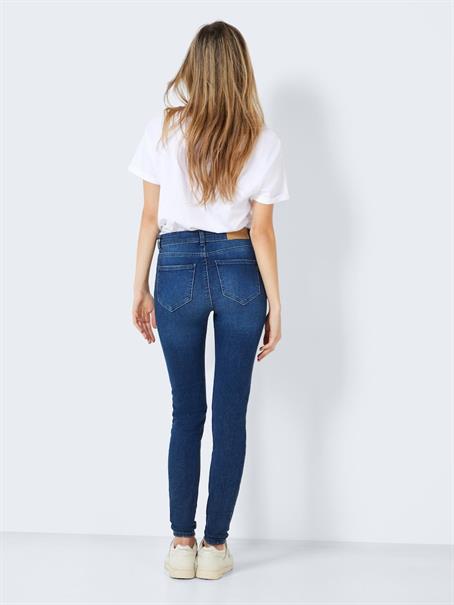 NMLUCY NW SKINNY JEANS AZ115DB NOOS dark blue denim