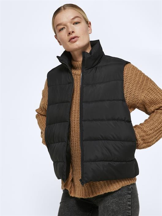 nmmarcus-vest-noos-black