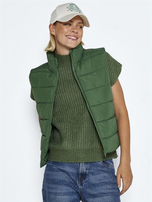 nmmarcus-vest-noos-dark-ivy
