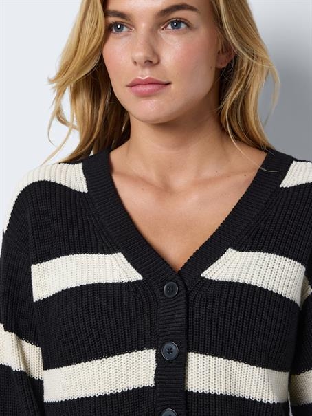 NMMAYSA L/S V-NECK KNIT CARDIGAN NOOS black