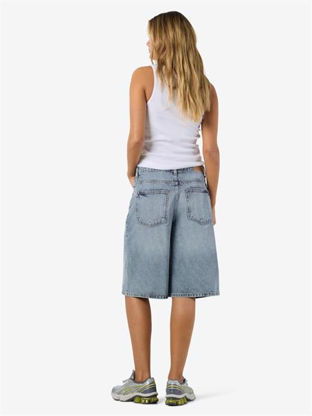 NMMINDIE NW BERMUDA SHORTS AZ411LB NOOS light blue denim