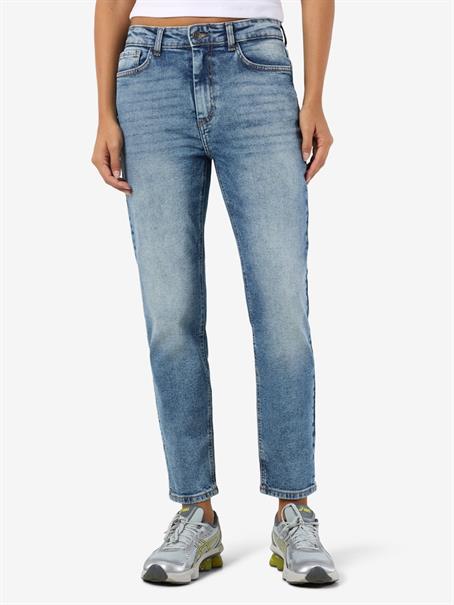 NMMONI HW STRAGHT ANK JEANS AZ221DB NOOS dark blue denim