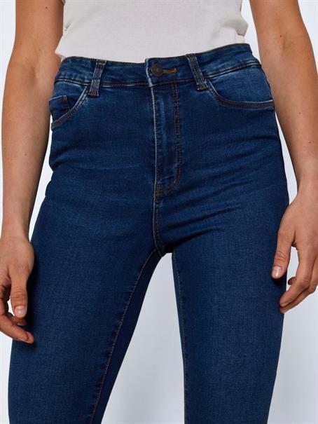 NMSALLIE HW FLARE JEAN VI021MB FWD NOOS medium blue denim