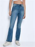 NMSALLIE HW FLARE JEAN VI162LB FWD NOOS light blue denim