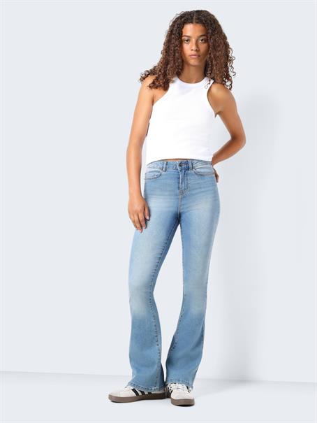 NMSALLIE HW FLARE JEAN VI162LB FWD NOOS light blue denim