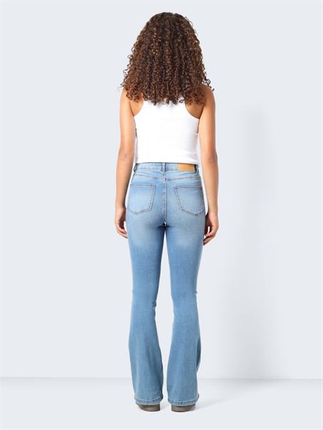 NMSALLIE HW FLARE JEAN VI162LB FWD NOOS light blue denim