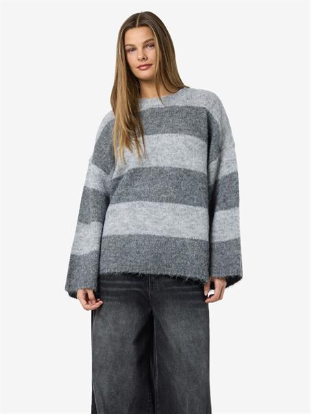 NMSUTTON L/S OVERSIZED KNIT FWD NOOS light grey melange