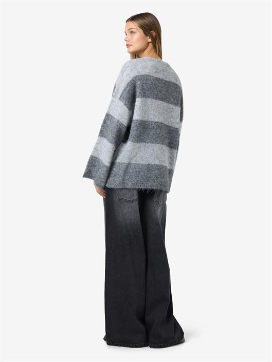 nmsutton-l-s-oversized-knit-fwd-noos-light-grey-melange