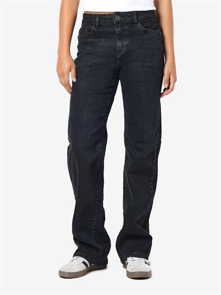 NMYOLANDA MW WIDE STR BLACK NOOS black denim