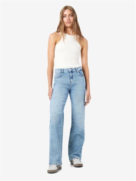 NMYOLANDA NW WIDE JEANS AZ236LB FWD NOOS light blue denim