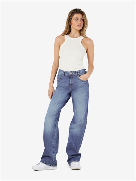 NMYOLANDA NW WIDE JEANS AZ308MB FWD NOOS medium blue denim