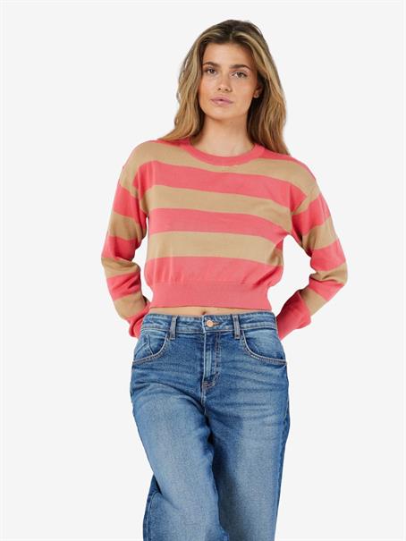 NMZOE L/S O-NECK CROP KNIT NOOS sun kissed coral
