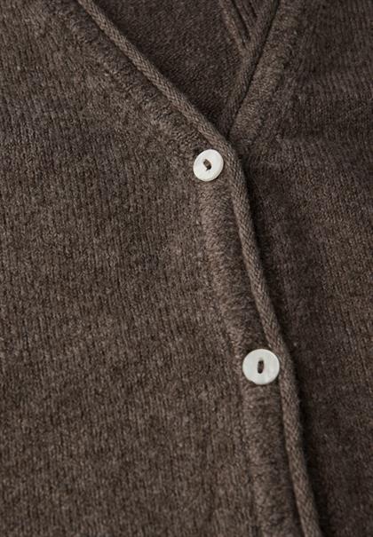 nomad brown mel.