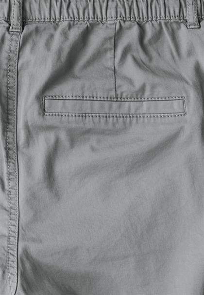 obelisk grey