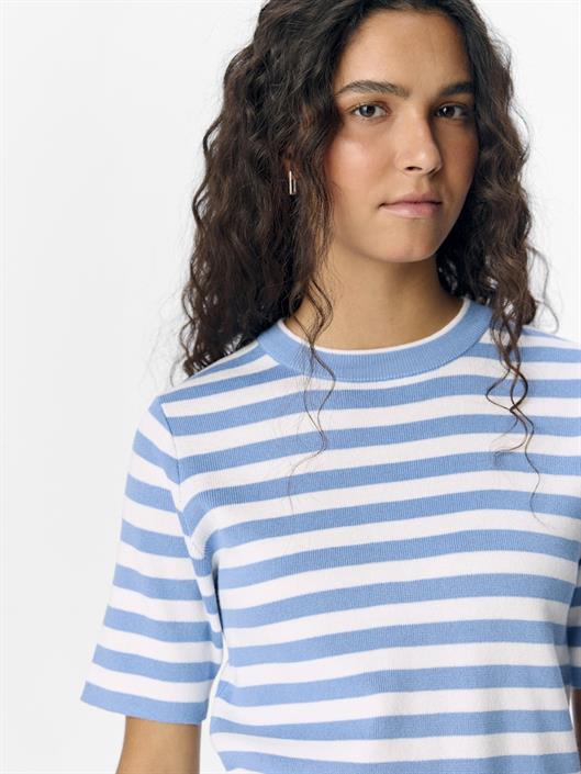 objester-s-s-new-knit-pullover-noos-cornflower-blue