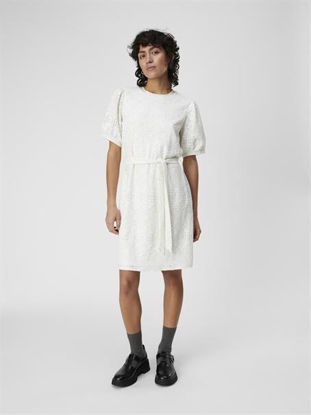 OBJFEODORA S/S SHORT DRESS NOOS cloud dancer