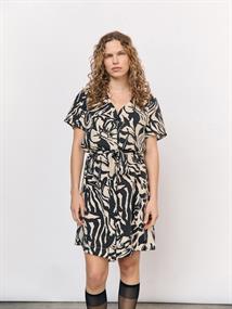 OBJKARINA S/S RE SHORT DRESS NOOS sandshell1