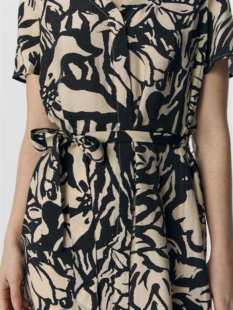 OBJKARINA S/S RE SHORT DRESS NOOS sandshell1