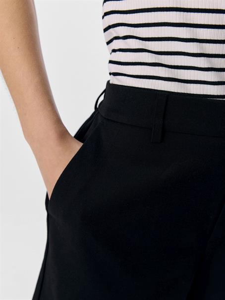 OBJLISA MW RE SHORTS NOOS black