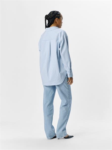 OBJLISA OZ L/S SHIRT AOP DIV cloud dancer