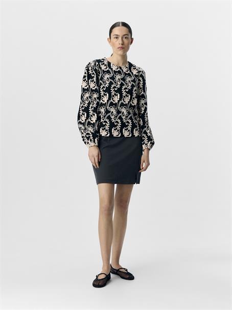 OBJMYA RE L/S TOP NOOS black