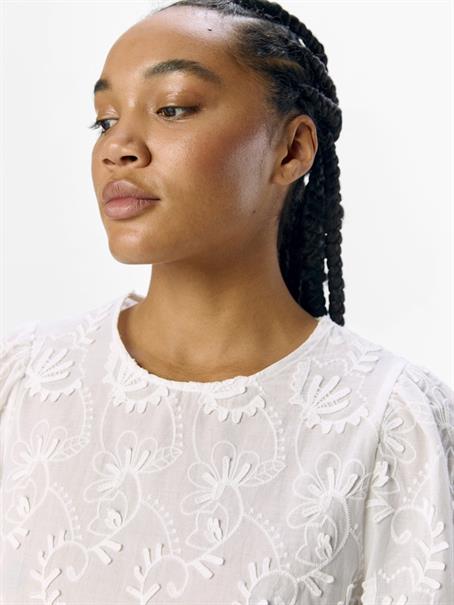 OBJMYA RE L/S TOP NOOS cloud dancer