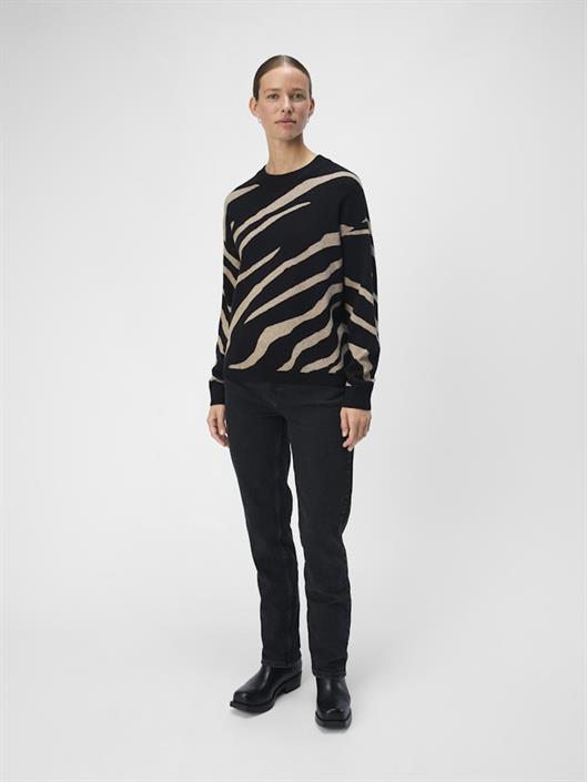 objray-lo-l-s-knit-pullover-aop-noos-black2