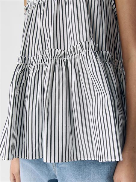 OBJTUTTA S/L LO O-NECK TOP DIV white