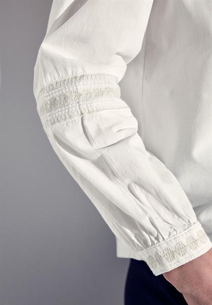 off white
