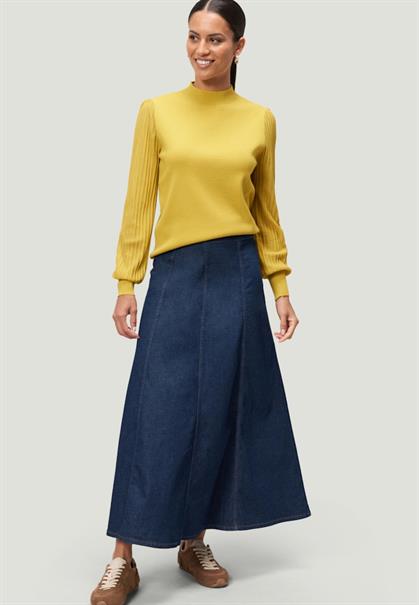 oil yellow