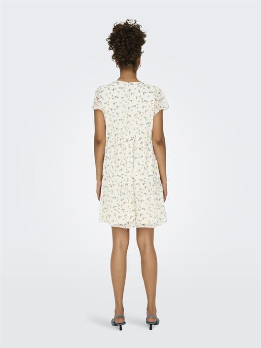 onlaida-elisa-life-dobby-dress-wvn-cloud-dancer