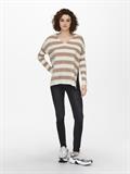 ONLAMALIA L/S V-NECK PULLOVER CC KNT cloud dancer1