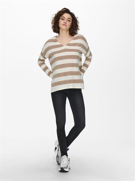 ONLAMALIA L/S V-NECK PULLOVER CC KNT cloud dancer1