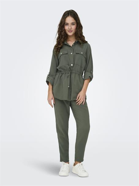 ONLARIS LIFE 4/5 FEM CARGO JACKET CC WVN kambaba