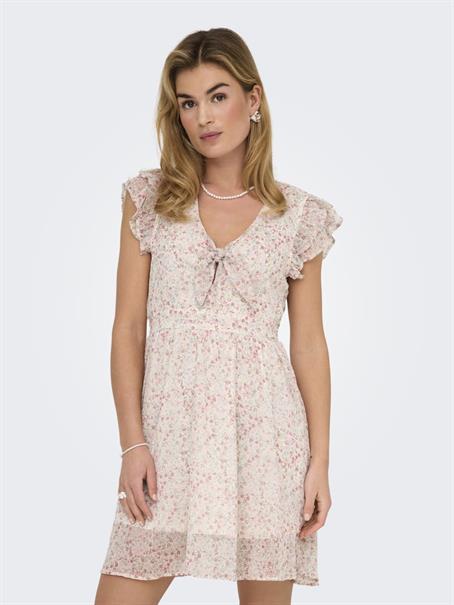 ONLASTA LIFE S/S PEEKABOO DRESS WVN powder puff