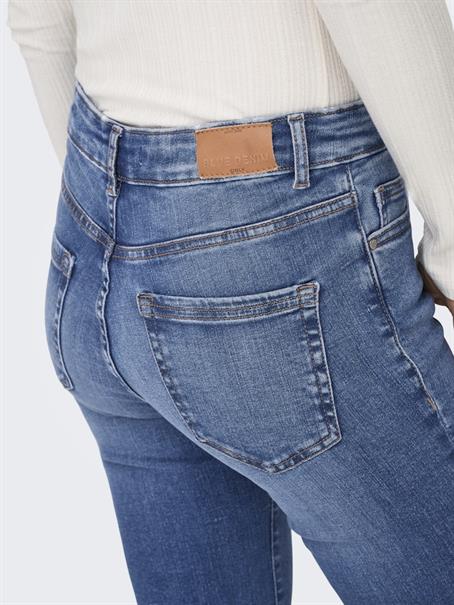 ONLBLUSH MID RETROFLARED DNM DIA550 NOOS medium blue denim