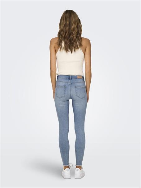 ONLBLUSH MID SK AK RW DS DNM REA685 NOOS light medium blue denim