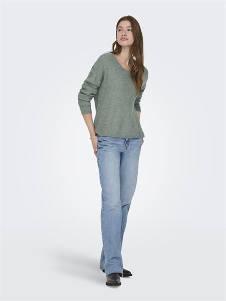 ONLCAMILLA V-NECK L/S PULLOVER KNT NOOS laurel wreath