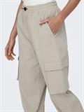 ONLCASHI CARGO PANT WVN NOOS chateau gray