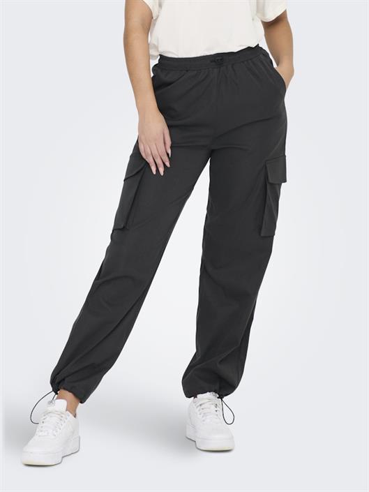 onlcashi-cargo-pant-wvn-noos-raven
