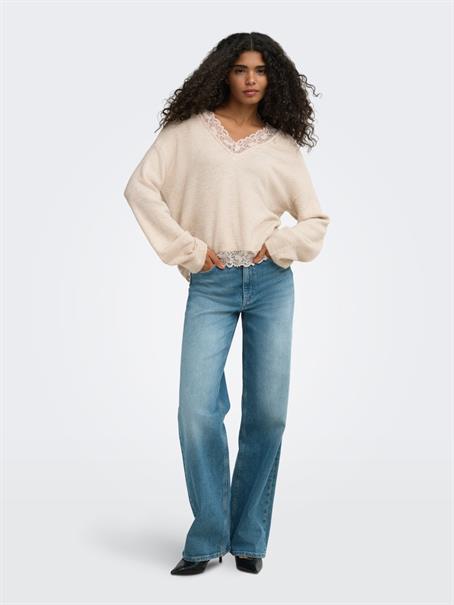 ONLCLOVER LS LACE V-NECK REVERSIBLE KNT pumice stone