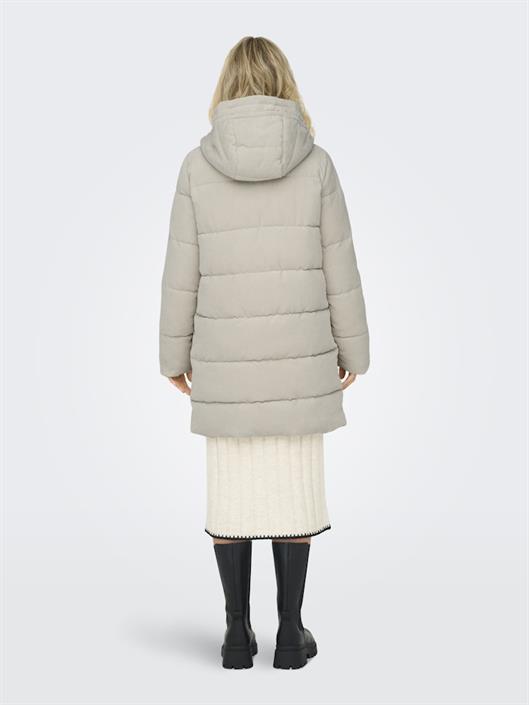 onldolly-long-corduroy-puffer-otw-moonstruck
