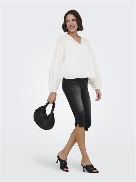 ONLDUSI L/S DETAIL TOP WVN CS cloud dancer