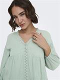 ONLDUSI L/S DETAIL TOP WVN CS jadeite