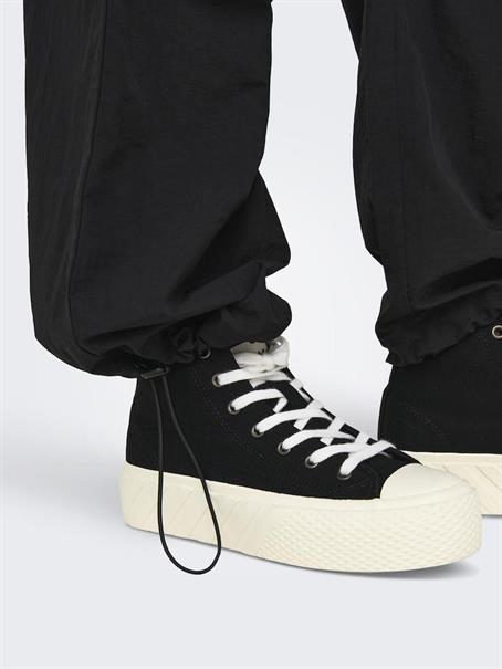 ONLECHO MW PARACHUTE PANT PNT black