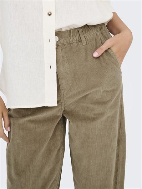 ONLFLORA MW ELA CORD CARROT PANT PNT weathered teak
