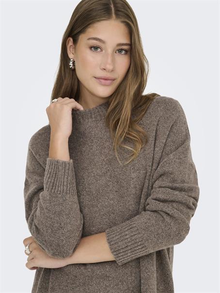 ONLHAZEL LS HIGHNECK OVERS PULL KNT NOOS brown lentil