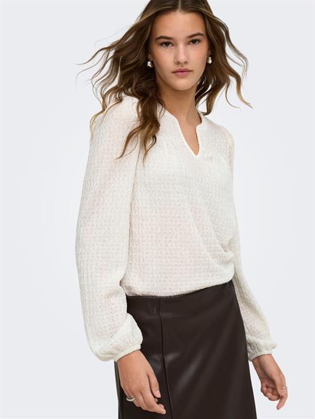 ONLILSE L/S V-NECK TOP JRS cloud dancer
