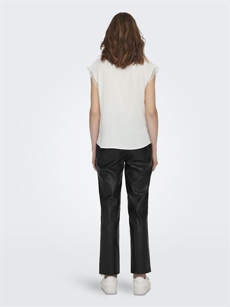 ONLJASMINA LIFE SS V LACE TOP NOOS WVN cloud dancer